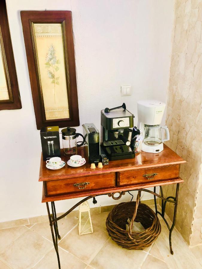 Villaparadiso Beach Front Villa Makris Gialos 阿尔戈斯托利翁 外观 照片